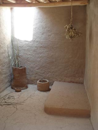 Dentro de un edificio reconstruido en Asikli Hoyuk