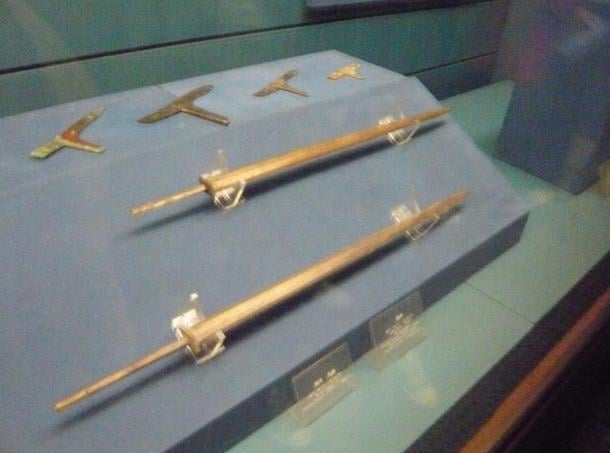 Las espadas de bronce de la dinastía Qin.