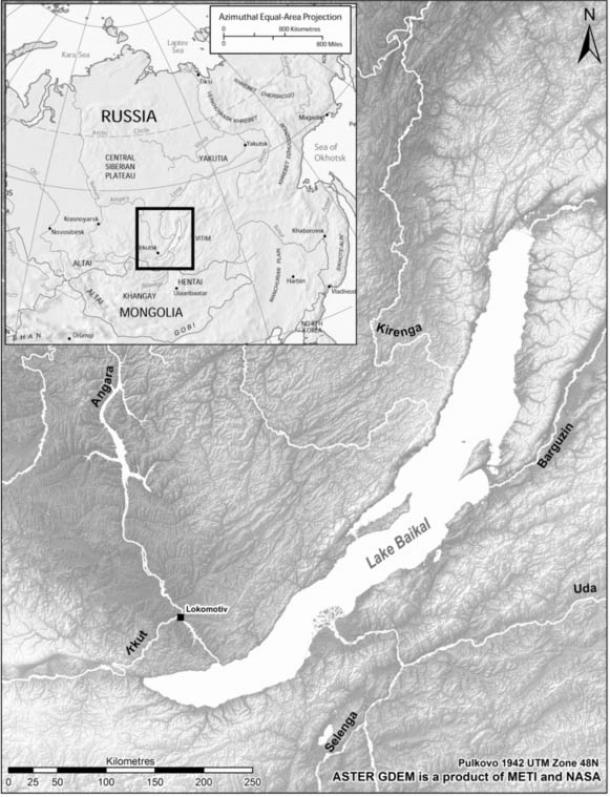 Un mapa de la Universidad de Cambridge muestra la edad de piedra tumba Lokomotiv de Rusia al norte de Lago Baikal, el cuerpo de agua dulce más profundo del agua en el mundo.