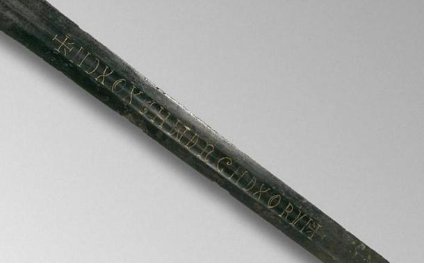 Espada medieval contiene Código Cryptic.  Biblioteca Británica pidió ayuda al crack