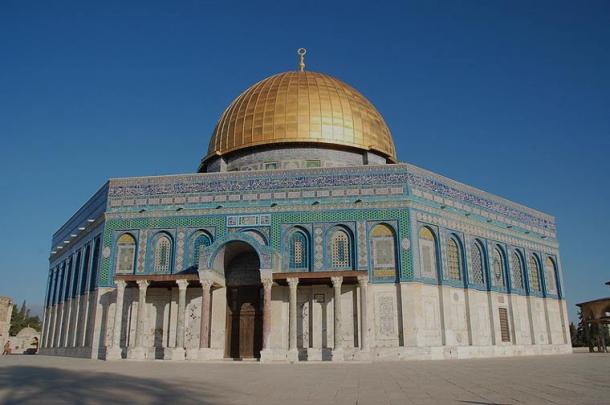 Cave of Zedekiah: The Secret Grotto of Jerusalem Rock-Mosque-Jerusalem