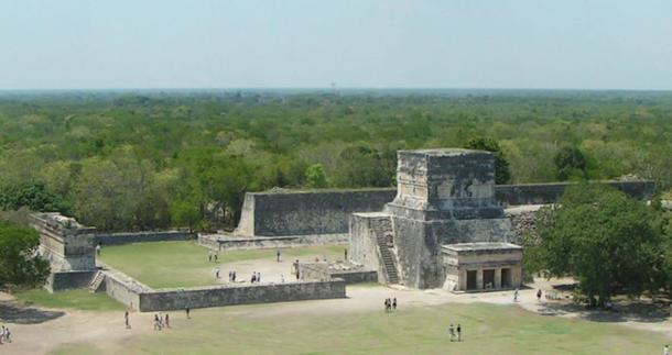 El juego de pelota de Chichén Itzá