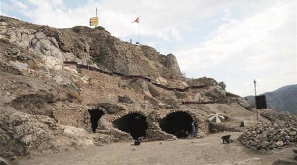 Túneles y mazmorras recién descubierto en el castillo de Tokat, Turquía