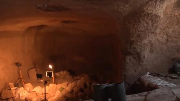 Remarkable 3,000-year-old Subterranean Tunnels Discovered in Jerusalem  Jerusalem-cave-tunnels-network