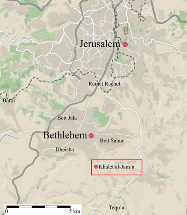 Un mapa de la zona donde se encontró el antiguo cementerio en una ladera.  La necrópolis Khalet al-Jam'a se encuentra justo al sur de Belén.