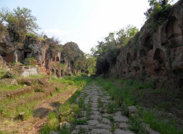  La necrópolis de "Tre Ponti" cerca Falerii. 