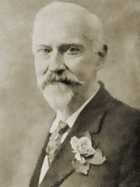 James Churchward (1851-1936) Autor al continentului pierdut din Mu.