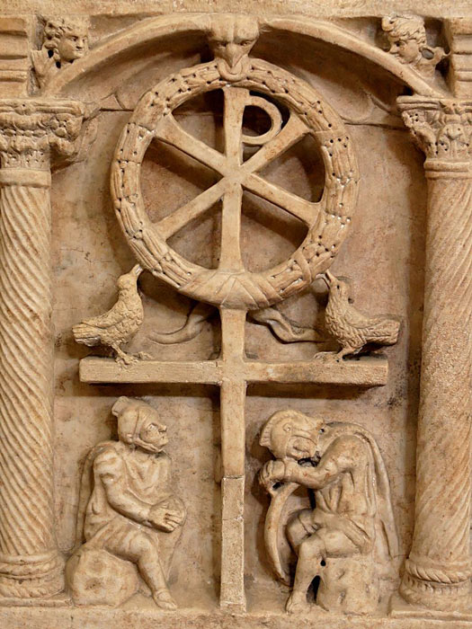 Late Roman sarcophagus showing a combined cross and a wreathed chi-rho, a kind of Christogram which is visible on the paranormal paracetamol artifact discovered in Hampshire. (Public domain)