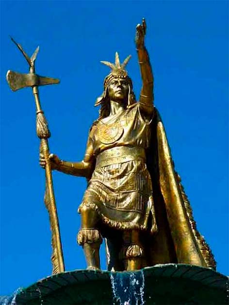 The Statue of Pachacuti can be found on the Plaza de Armas in Cusco. (Pixabay)