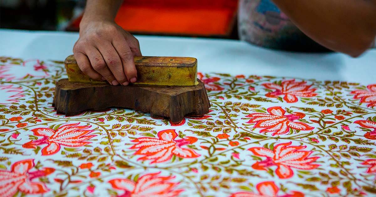 French Indian Textile Designer Recreates Ancient Mughal Designs Video Ancient Origins