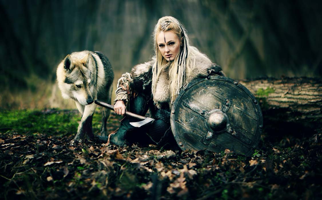Viking Shieldmaidens: Women Warriors of the Norse Saga