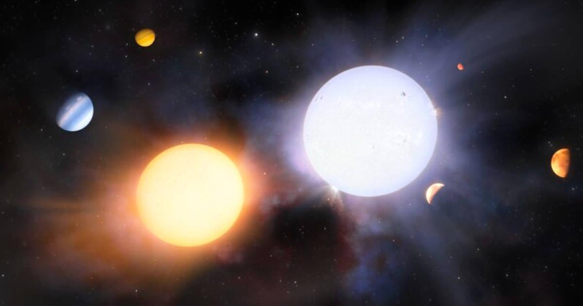 Illustration of binary pair of giant starts, accompanied by multiple planets. 