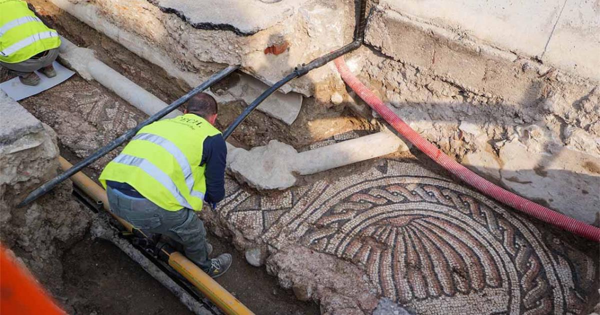 The Theodoric the Great mosaic being excavated in Montorio, Verona. Source: AGSM AIM Group