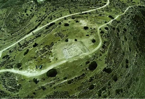 Aerial view of the 4,000-year-old site in Cyprus. (Bombardieri/ CC BY-SA 4.0/University of Sienna)