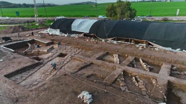 Aerial view of the ruins of the Roman Legion base discovered at Tel Megiddo. (IAA)