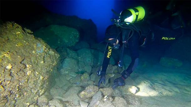 Archaeologists say the underwater area will be thoroughly searched for any other artifacts or parts of the ‘prehistoric ship’ that may have survived, but so far nothing has materialized. (Naples Superintendency for Archaeology, Fine Arts and Landscape)