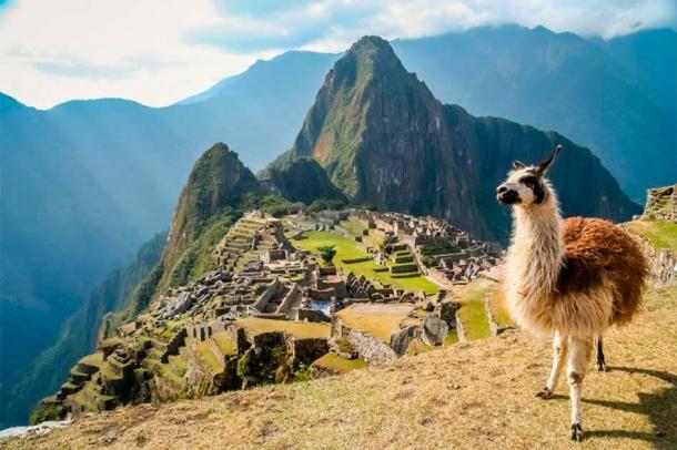 Classic vista of Machu Picchu with Huayna Picchu in the background. (Pav-Pro Photography / Adobe Stock)