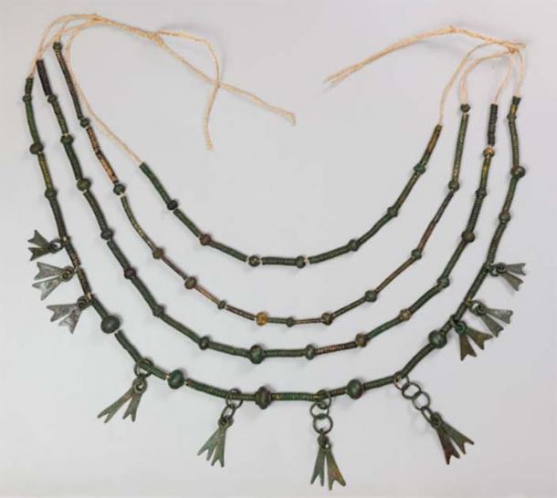 Conceptualised reconstruction of the necklace recovered from Papowo Biskupie. (A. Fisz/Antiquity Publications Ltd)