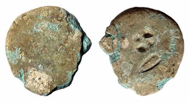 Countermark by the Legio X Fretensis with the number X inscribed in a circle detail on the Antioch coin unearthed in Apsaros. (naukawpolsce)