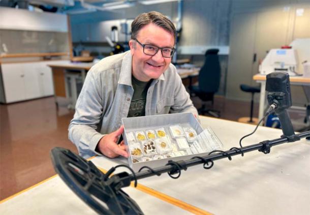 Erlend Bore, metal detectorist aficionado, stumbled upon one of the largest Norway gold treasures found in the last 100 years.