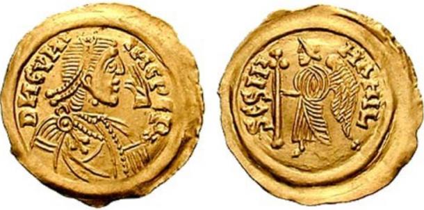 Gold coins of of Cuninpert, minted in Milan. 
