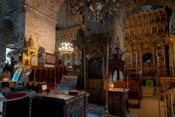 inside the church saint lazarus