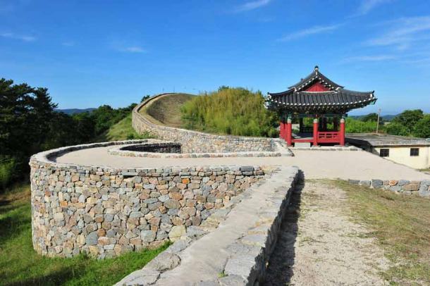 Situl istoric Janggieupseong construit de dinastia Goryeo, situat în Janggi-myeon, Pohang, Gyeongsangbuk-do, Coreea de Sud.  (Yeongsik Im / Adobe Stock)