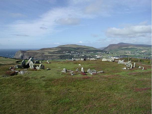 Meayll Circle on top of Meayll Hill in the Isle of Man. (jonhluk/CC BY 2.0)