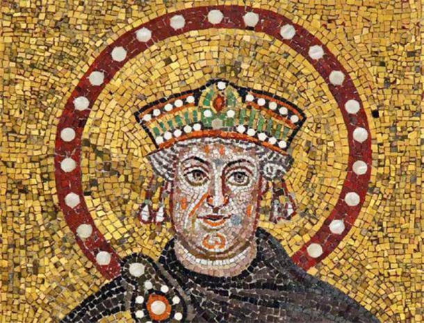 Mosaic depicting Theodoric the Great. (Ввласенко / CC BY-SA 3.0 )