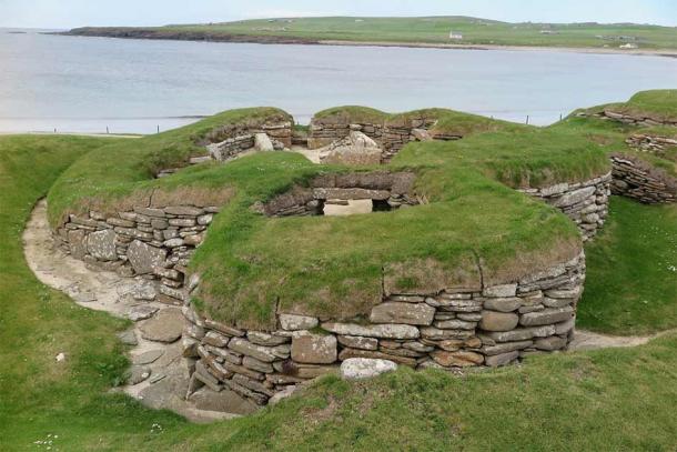 The Neolithic Revolution marked a shift from nomadic hunter-gatherers to permanent agricultural settlements, such as here at Skara Brae (shorty25 / Adobe Stock)