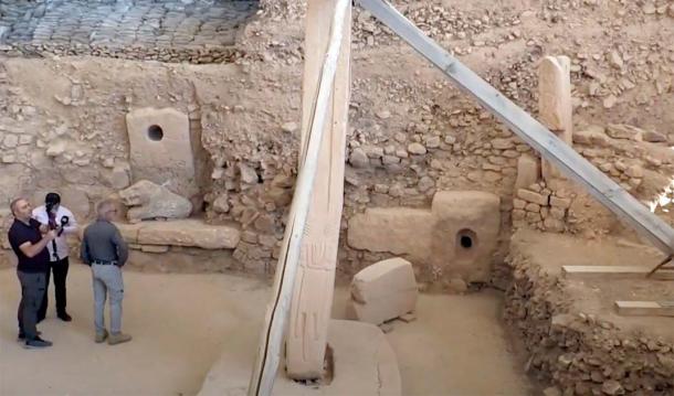 New porthole stone (on right of picture) discovered in Enclosure D at Göbekli Tepe. (Youtube Screenshot)