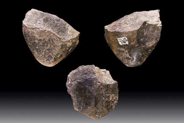 Oldowan meat grinders, stone tools dating back 1.7 million years BC. J. - C., coming from Melka Kunture, in Ethiopia. (Archaeodontosaurus / CC BY-SA 4.0)