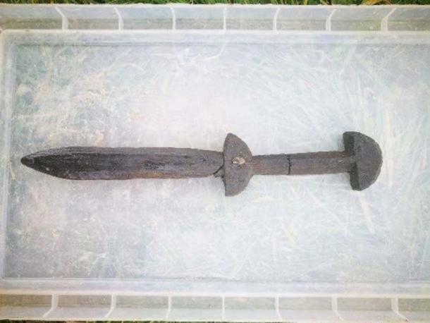 1,000-year-old Viking Sword in Extraordinary Condition ...