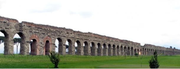 Panoramic view of the Roman aqueduct Aqua Claudia.