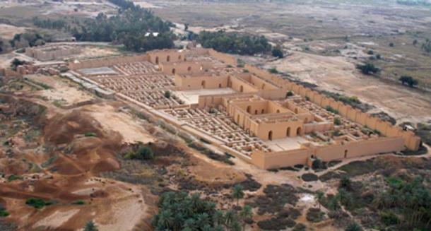 Ruinas restauradas en la antigua Babilonia, Mesopotamia.  (juerpa68 / Adobe Stock)