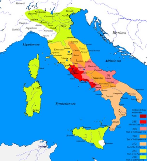 Roman expansion in Italy from 500 BC to 218 BC through the Latin War (light red), Samnite Wars (pink/orange), Pyrrhic War (beige), and First and Second Punic War (yellow and green). Cisalpine Gaul (238-146 BC) and Alpine valleys (16-7 BC) were later added. The Roman Republic in 500 BC is marked with dark red. 