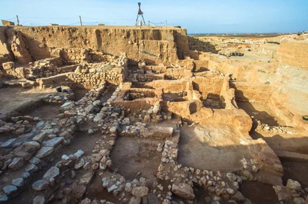Ruins of Ebla, Syria, where Sumerian tablets were discovered. (siempreverde22 / Abode)