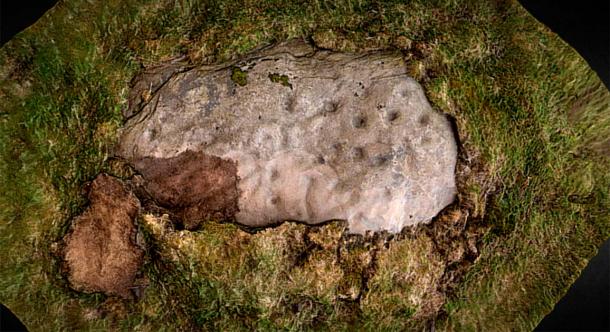 Screenshot from Sketchfab 3D model rendering of the stone, taken before the vandalism occurred.  Mynydd Eglwysilan. (Sketchfab)