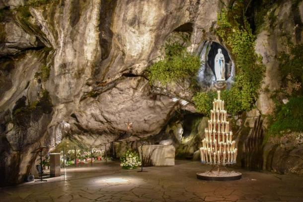 Malta Underground: Religious Legends, Cave Churches and Subterranean ...