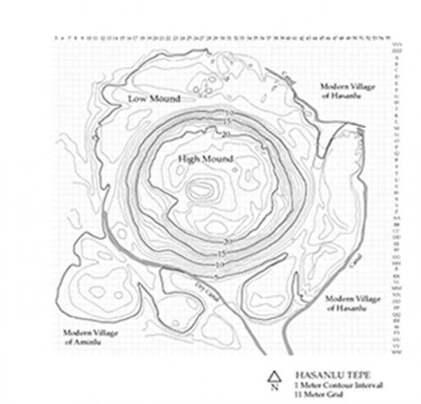  Croquis de la carte de Hasanlu Tepe, située au sud du lac Urmia dans ce qui est maintenant la province de l'Azerbaïdjan occidental en Iran.