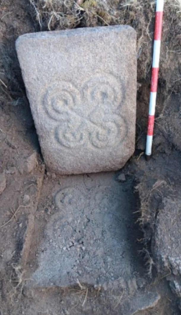 Slab decorated with a ‘triskele’, a Celtic symbol made up of spirals (Vive Avión Cultural Association)