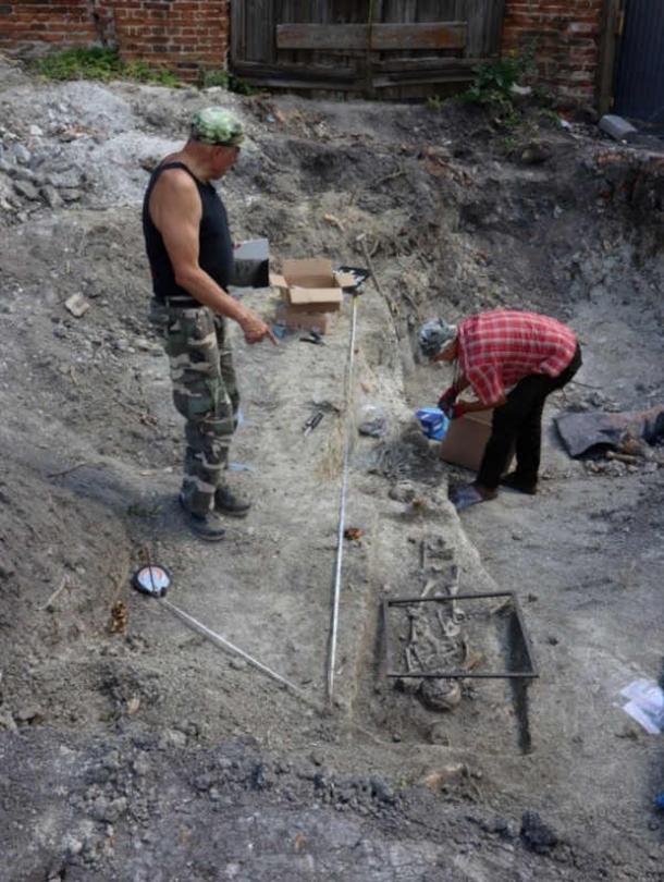 The two child burials, Chelm, Poland. (Lublin Provincial Conservator of Monuments)