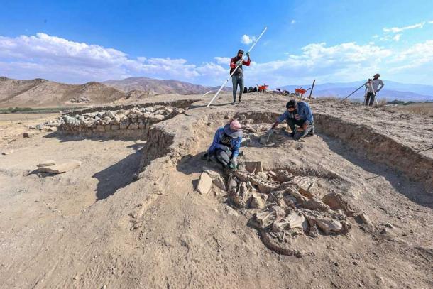 The Urartian necropolis at Çavuştepe Castle in eastern Turkey (ancient Anatolia), where new burial customs of the Urartu Kingdom of Van were recently identified. (Anadolu Agency)