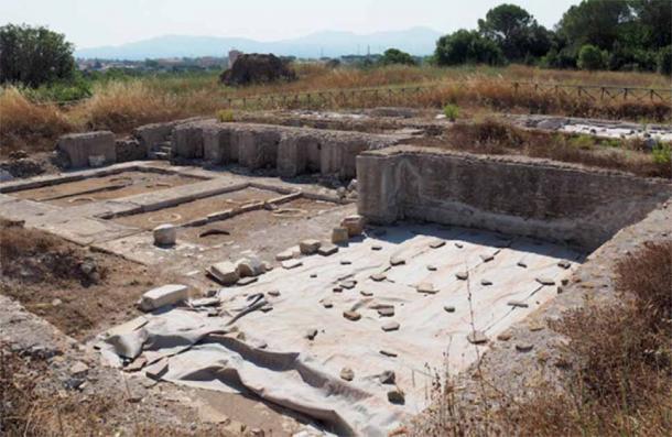 View from the excavated dining room over the cellar with its facade of niches and fountains and up to the raised production areas. (E. Dodd, Author provided)