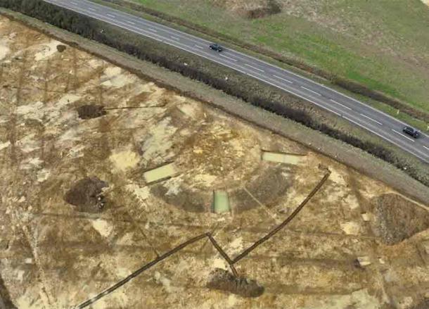 Aerial photo of the mill excavations. (MOLA)