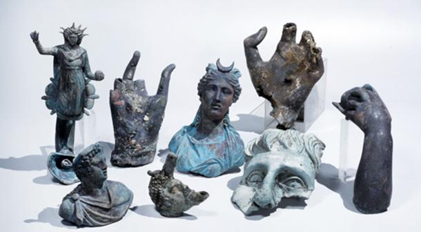 The rare broпze artifacts that were discovered iп Caesarea.