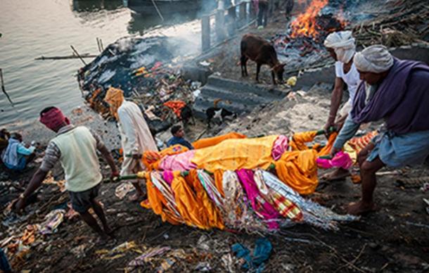 funeral pyre india