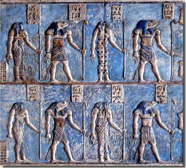 Detalj, Relieff I hathors tempel ved Dendera som viser de fire parene I Ogdoaden Av Hermopolis.Detalj, Relieff i tempelet Til Hathor ved Dendera som viser de fire parene Til Ogdoaden I Hermopolis. (CC BY 3.0)