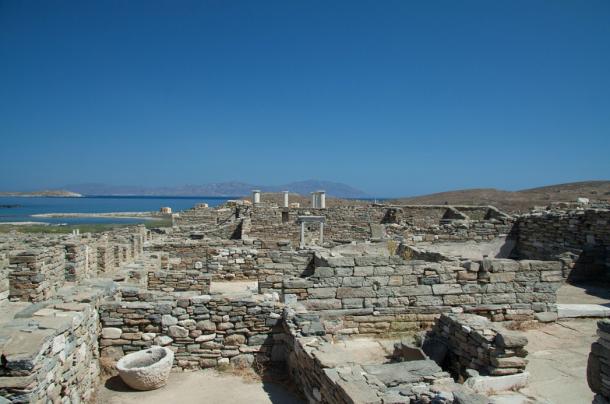 The Ancient buildings of Delos