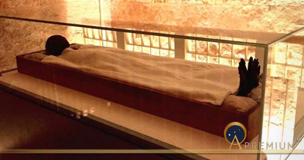 When Tutankhamun Lay in State: Did Ankhesenamun Willfully Delay Her ...